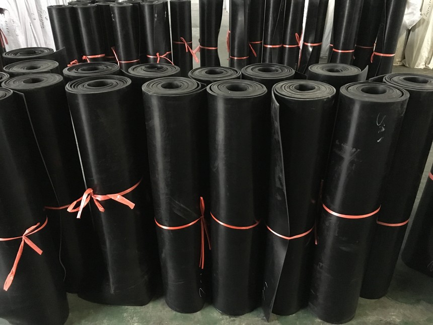 
                你知道耐油橡膠板的制造方法嗎？
            